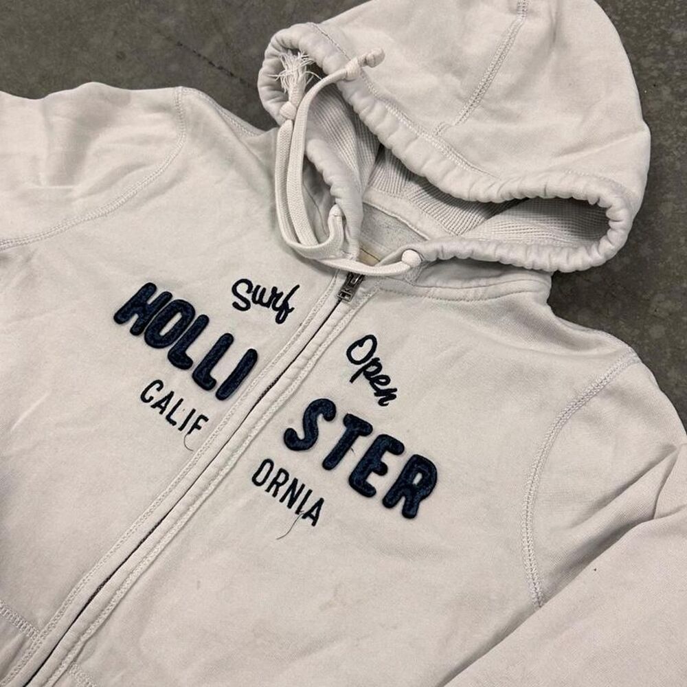 Hollister-co Women's White and Cream Hoodie